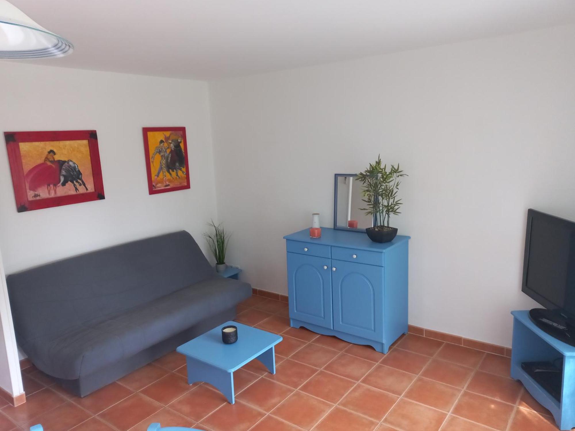 Mazet Provencal Dans Village Gaujac (Gard)